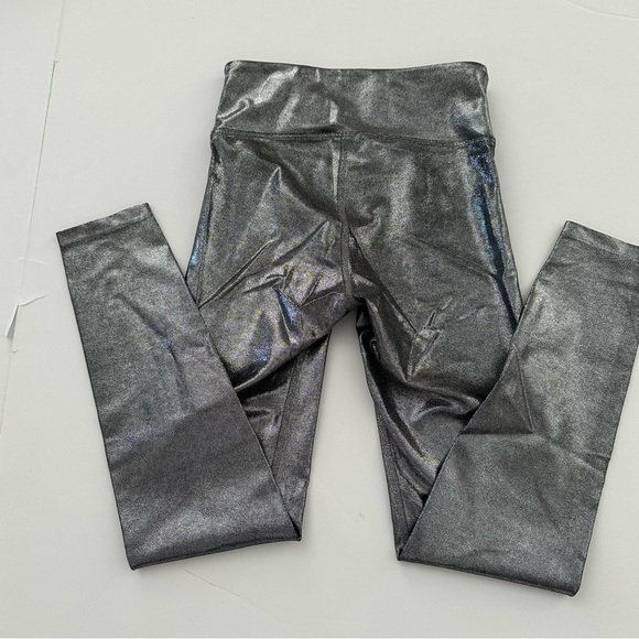 Bundle Heroine Sport Marvel Metallic Leggings Silver Gold X Small - Picture 3 of 14